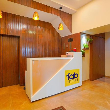 Hotel Fabexpress Colaba Grand Mumbai Exterior foto