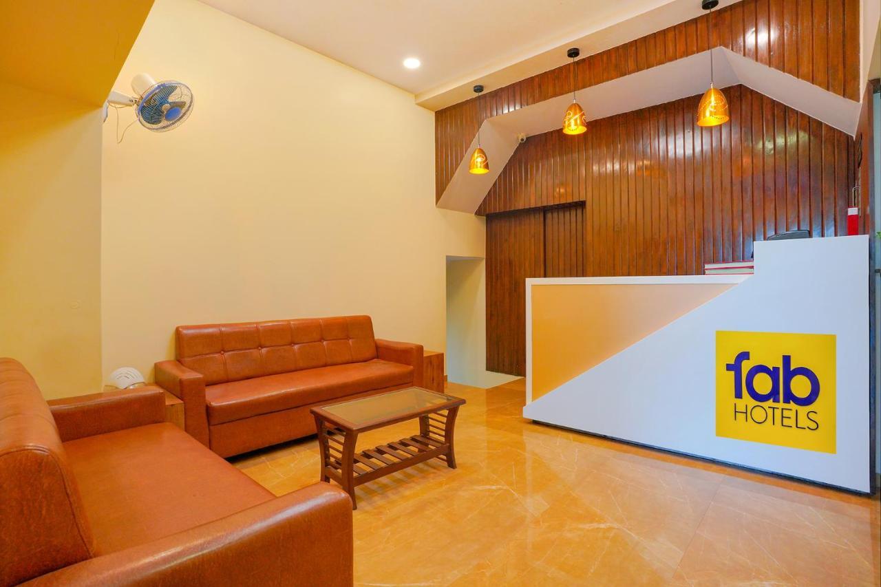 Hotel Fabexpress Colaba Grand Mumbai Exterior foto
