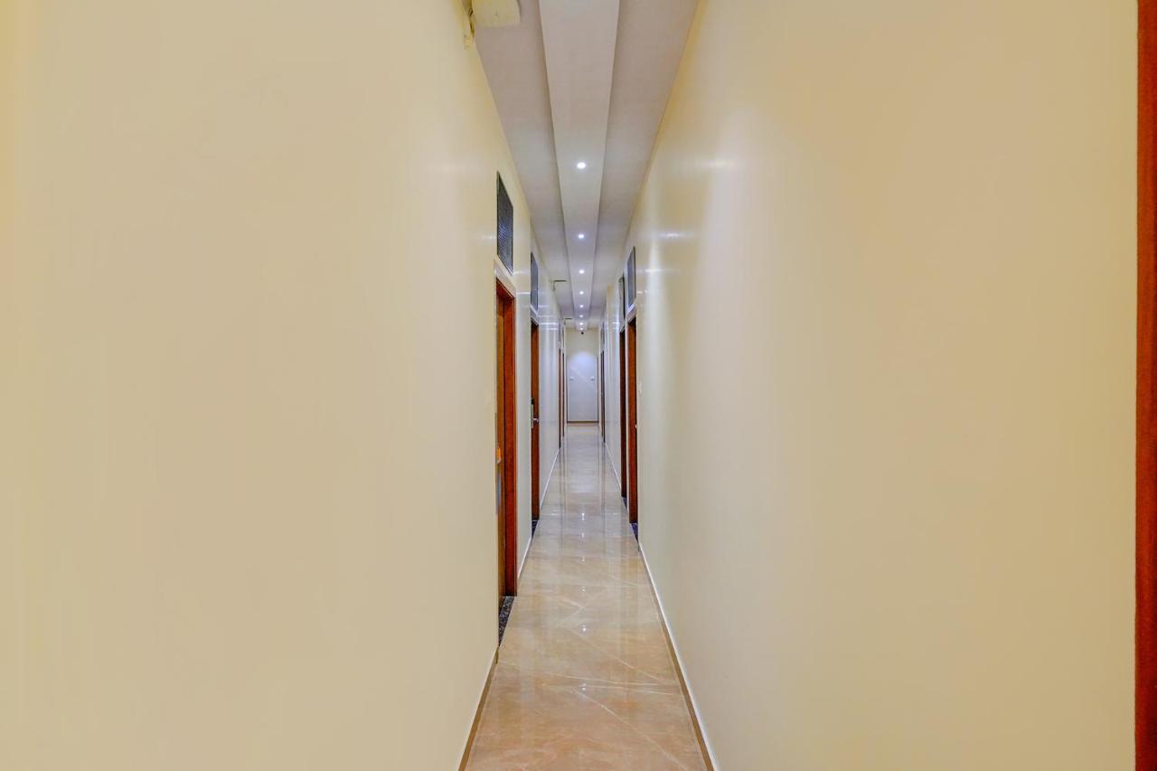 Hotel Fabexpress Colaba Grand Mumbai Exterior foto
